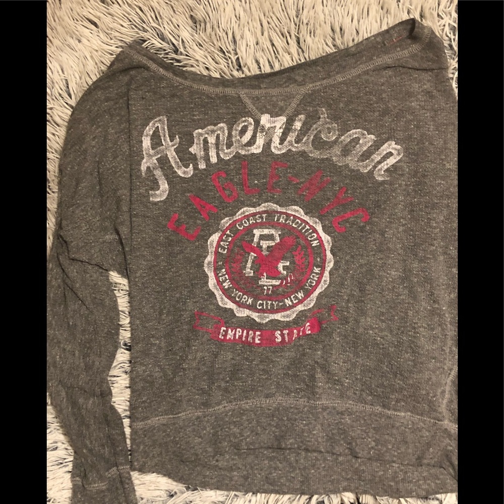 American Eagle Over the shoulder top